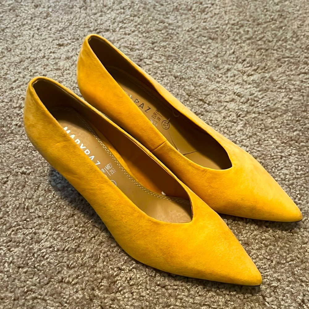 Marypaz - Mustard Pointed Low Heels